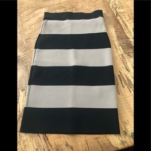 BCBG knee length bandage skirt in xs